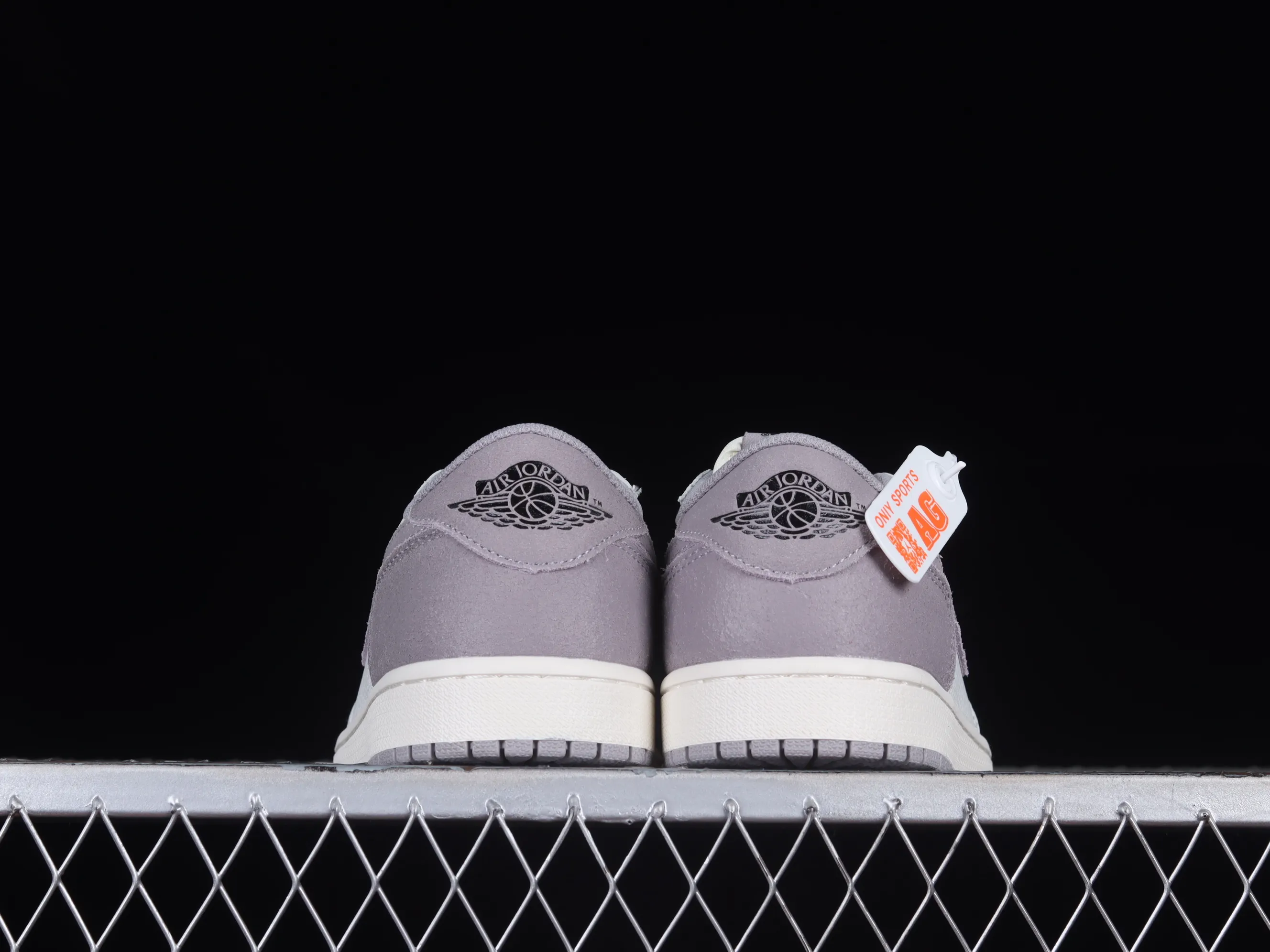 All categories Air Jordan Jordan series basketball shoes Air Jordan 1 Low Z version Air Jordan 1 Low OG "Atmosphere Grey" AJ1 Joe 1 white gray low-top cultural casual sneakers CZ0790-101